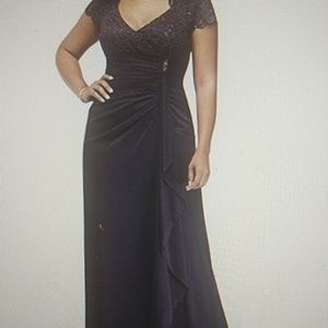 Gathered Jersey w/Lace bodice Dress